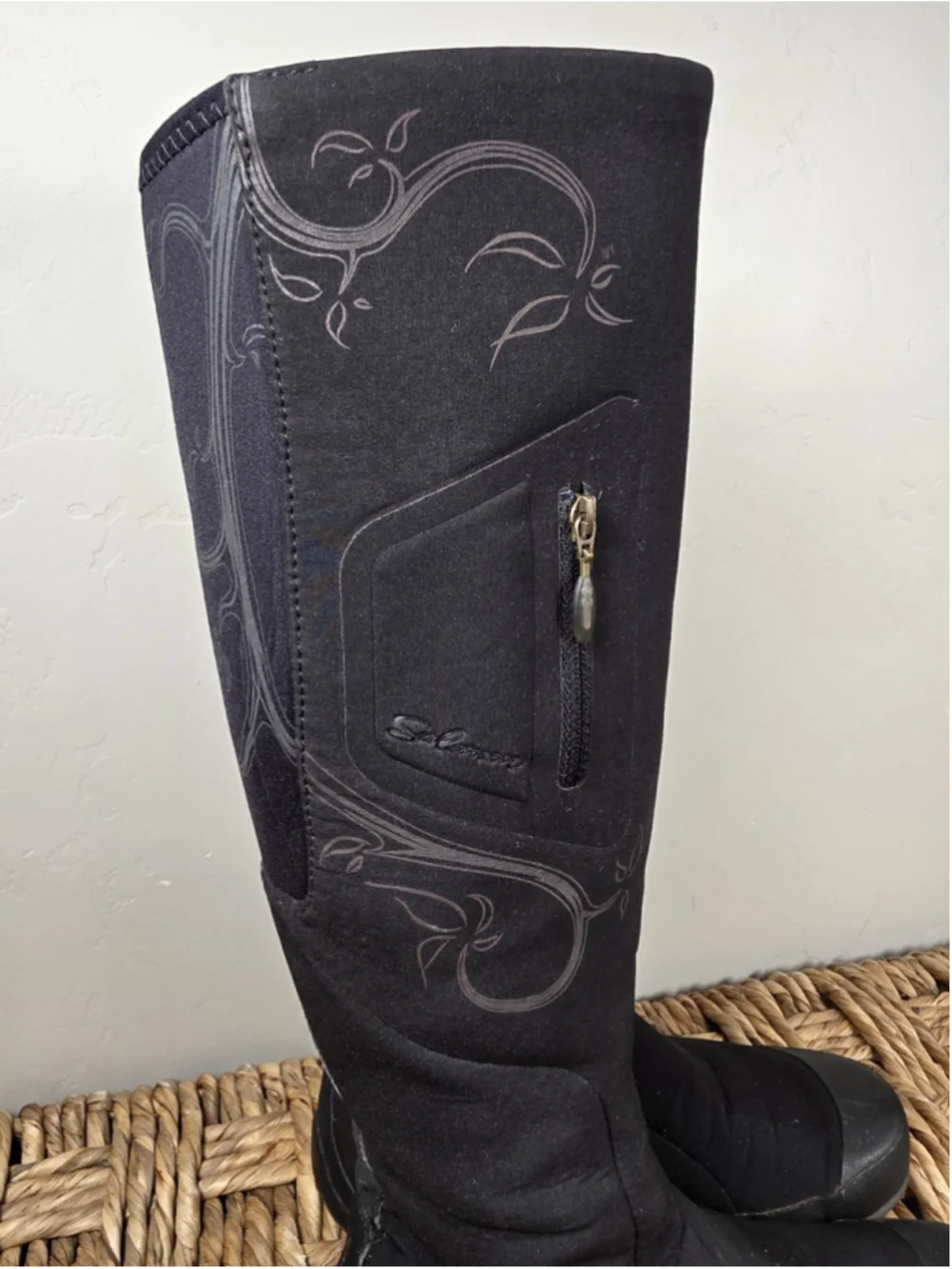 Solomon Women's Black Neoprene Waterproof Knee High Fishing Boots 7.5 Insulated